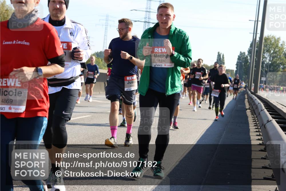 03.10.2025 - Köhlbrandbrückenlauf Strokosch-Dieckow http://msf.ph/oto/9107182 03.10.2025 12:19:23 Position 3 4869, 6660, 6570 meine-sportfotos.de