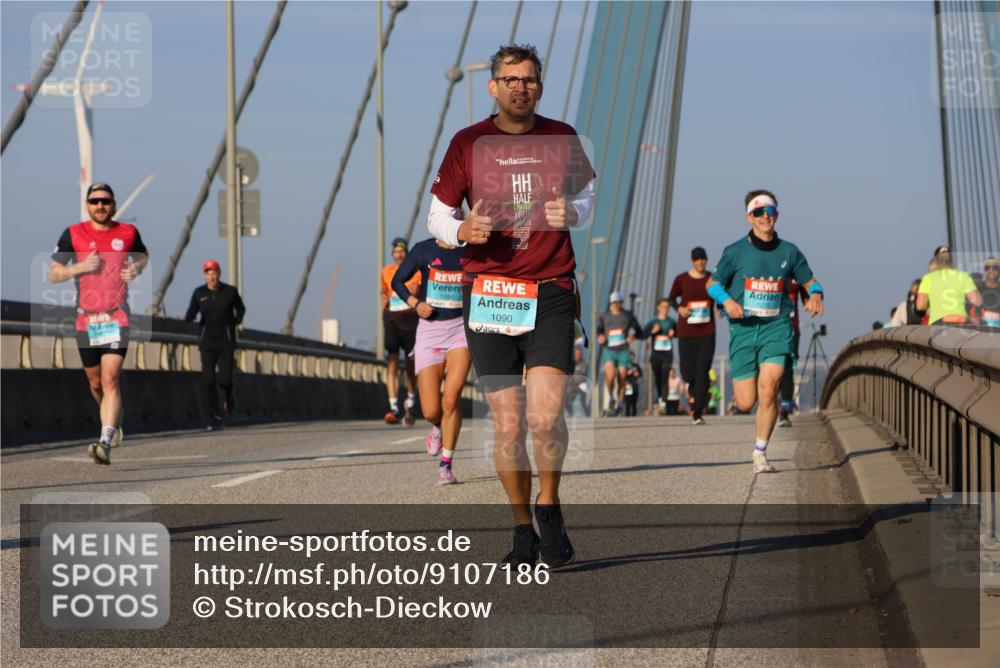 03.10.2025 - Köhlbrandbrückenlauf Strokosch-Dieckow http://msf.ph/oto/9107186 03.10.2025 09:36:39 Position 2 1080, 1090, 1275 meine-sportfotos.de