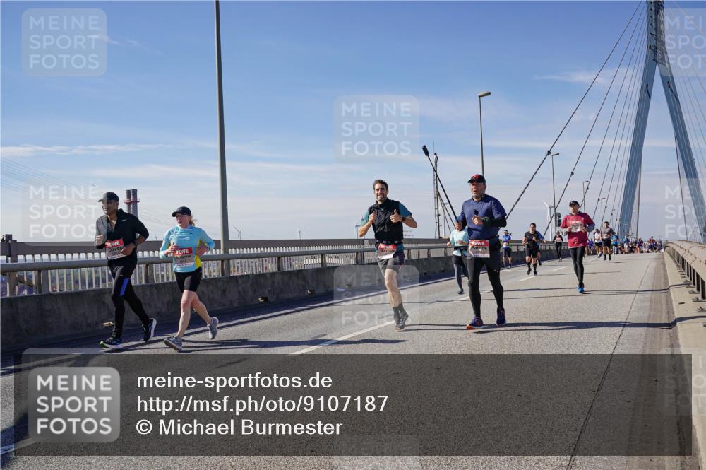 03.10.2025 - Köhlbrandbrückenlauf Michael Burmester http://msf.ph/oto/9107187 03.10.2025 12:50:27 Position 2  meine-sportfotos.de