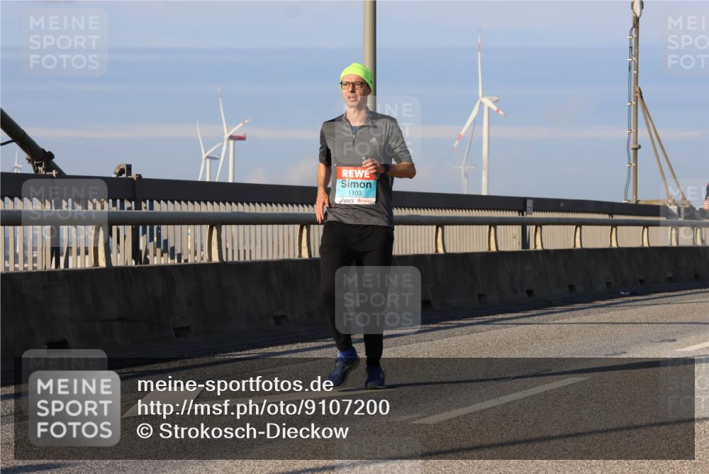 03.10.2025 - Köhlbrandbrückenlauf Strokosch-Dieckow http://msf.ph/oto/9107200 03.10.2025 09:36:41 Position 2 1103 meine-sportfotos.de