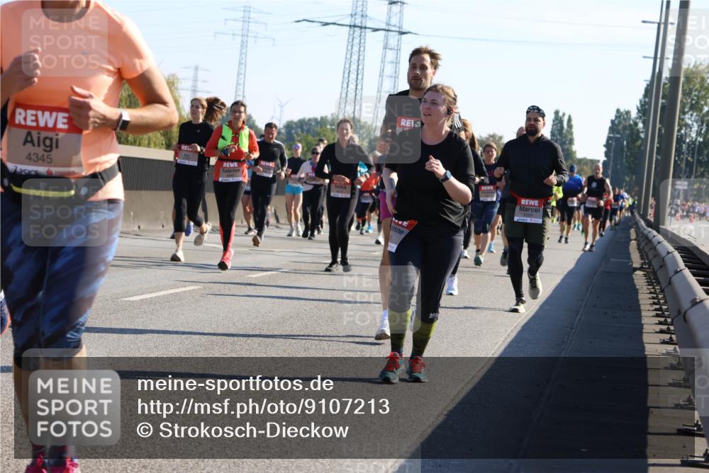 03.10.2025 - Köhlbrandbrückenlauf Strokosch-Dieckow http://msf.ph/oto/9107213 03.10.2025 12:19:28 Position 3 4345 meine-sportfotos.de
