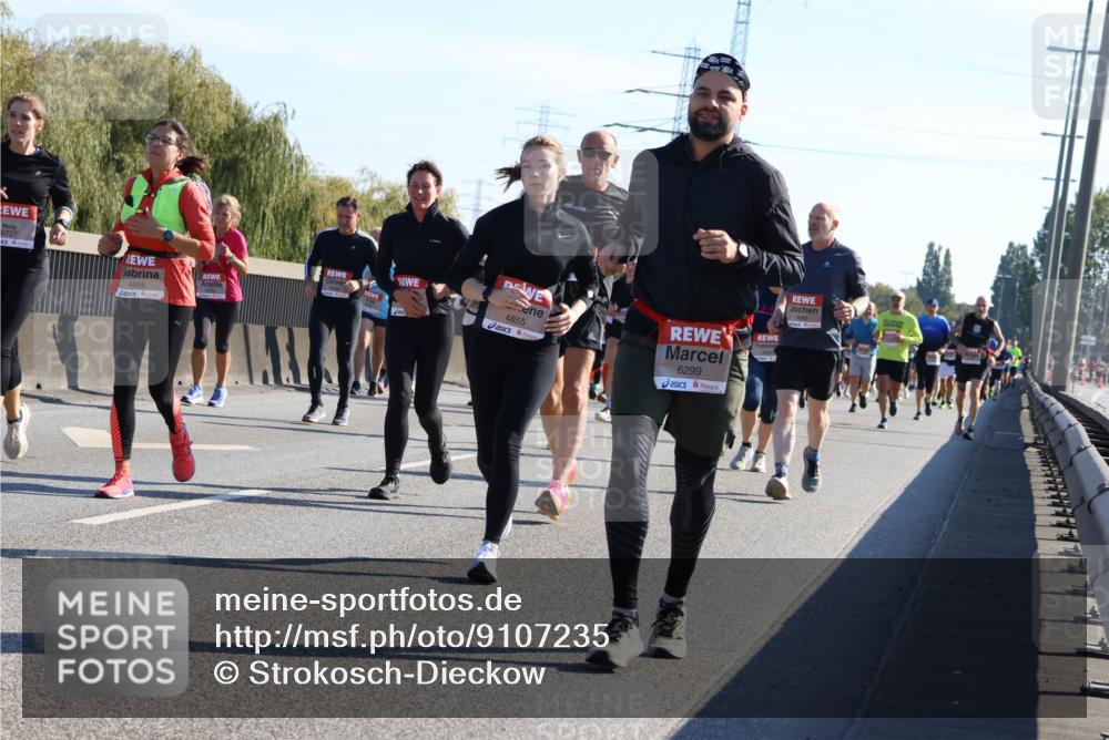 03.10.2025 - Köhlbrandbrückenlauf Strokosch-Dieckow http://msf.ph/oto/9107235 03.10.2025 12:19:32 Position 3 6727, 4696, 4855, 6299 meine-sportfotos.de
