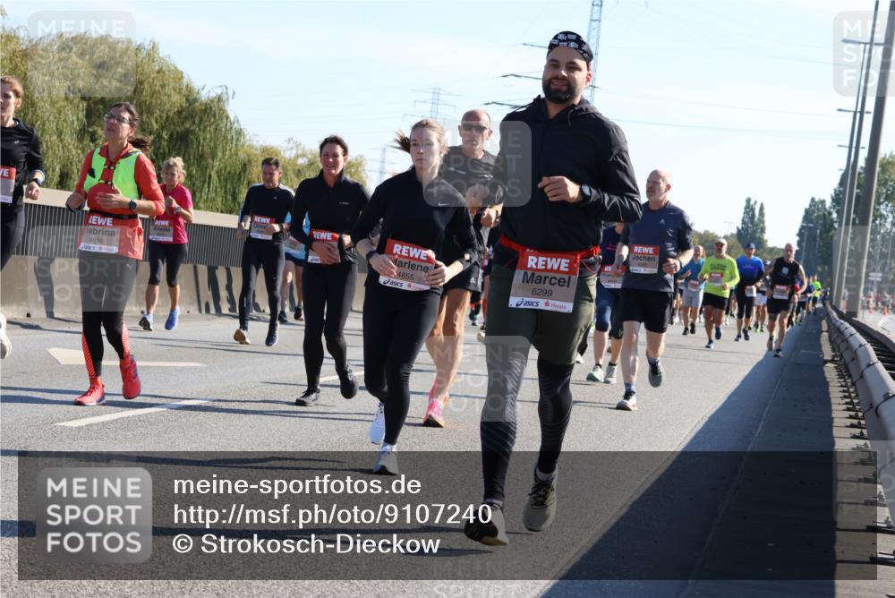 03.10.2025 - Köhlbrandbrückenlauf Strokosch-Dieckow http://msf.ph/oto/9107240 03.10.2025 12:19:32 Position 3 4696, 4855, 6299, 4689 meine-sportfotos.de