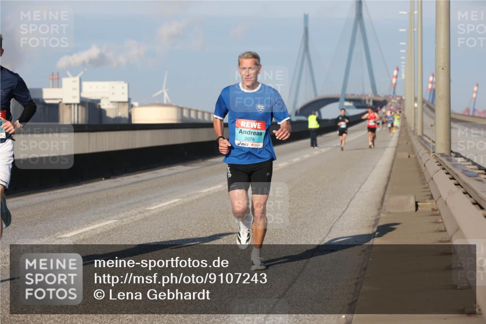 03.10.2025 - Köhlbrandbrückenlauf Lena Gebhardt http://msf.ph/oto/9107243 03.10.2025 09:39:47 Position 2 3078 meine-sportfotos.de
