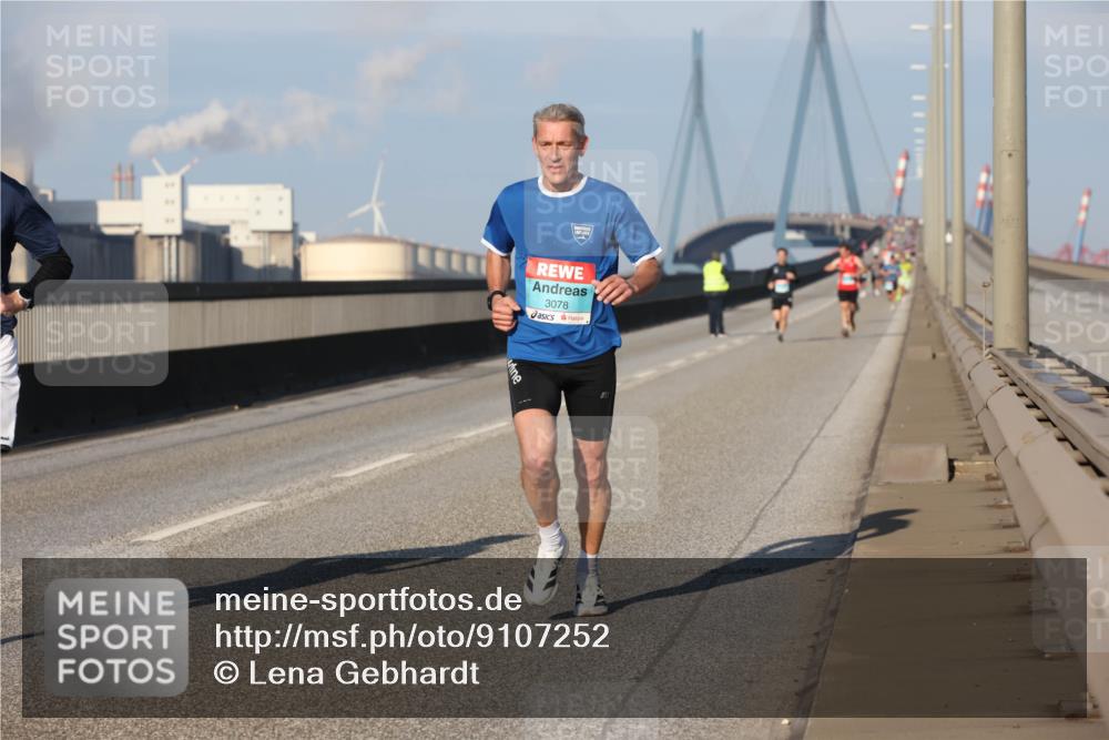03.10.2025 - Köhlbrandbrückenlauf Lena Gebhardt http://msf.ph/oto/9107252 03.10.2025 09:39:47 Position 2 3078 meine-sportfotos.de