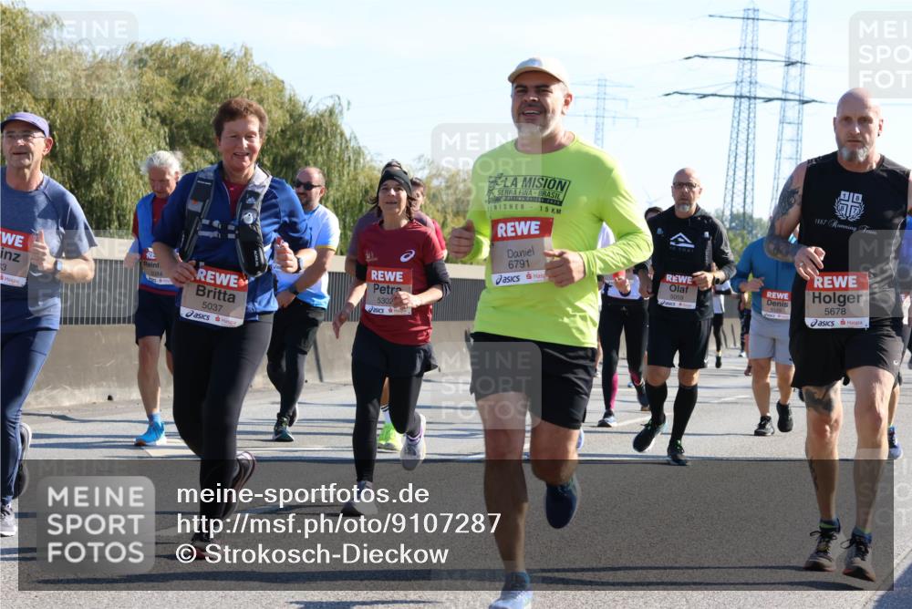 03.10.2025 - Köhlbrandbrückenlauf Strokosch-Dieckow http://msf.ph/oto/9107287 03.10.2025 12:19:41 Position 3 23, 5037, 5302, 6791, 15, 5059, 1887, 5678 meine-sportfotos.de
