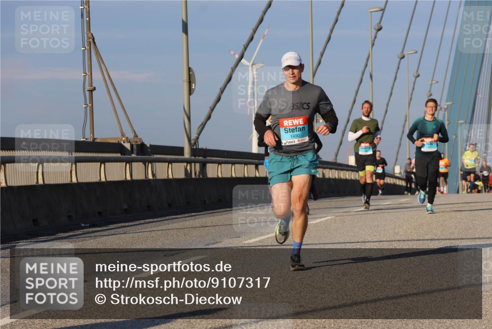 03.10.2025 - Köhlbrandbrückenlauf Strokosch-Dieckow http://msf.ph/oto/9107317 03.10.2025 09:36:53 Position 2 1490 meine-sportfotos.de