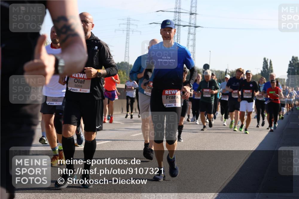 03.10.2025 - Köhlbrandbrückenlauf Strokosch-Dieckow http://msf.ph/oto/9107321 03.10.2025 12:19:44 Position 3 5930, 5059, 09, 51, 6377 meine-sportfotos.de