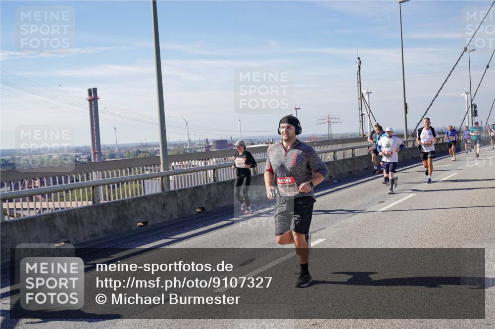 03.10.2025 - Köhlbrandbrückenlauf Michael Burmester http://msf.ph/oto/9107327 03.10.2025 12:50:36 Position 2  meine-sportfotos.de