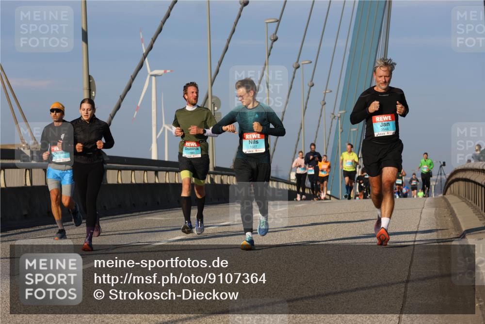 03.10.2025 - Köhlbrandbrückenlauf Strokosch-Dieckow http://msf.ph/oto/9107364 03.10.2025 09:36:57 Position 2 1180, 1027, 3544 meine-sportfotos.de