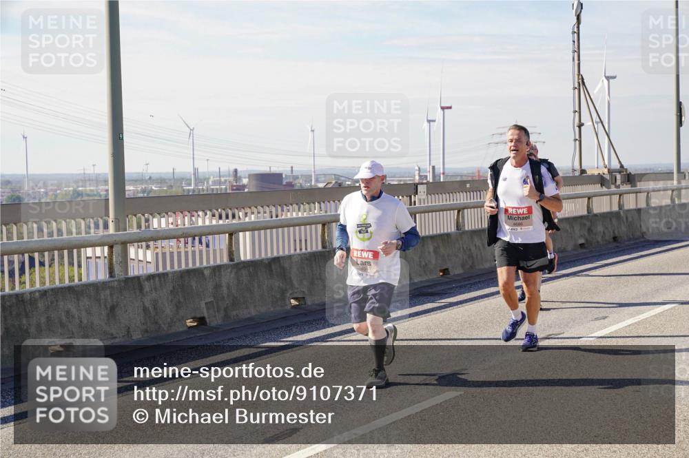 03.10.2025 - Köhlbrandbrückenlauf Michael Burmester http://msf.ph/oto/9107371 03.10.2025 12:50:38 Position 2 4686 meine-sportfotos.de