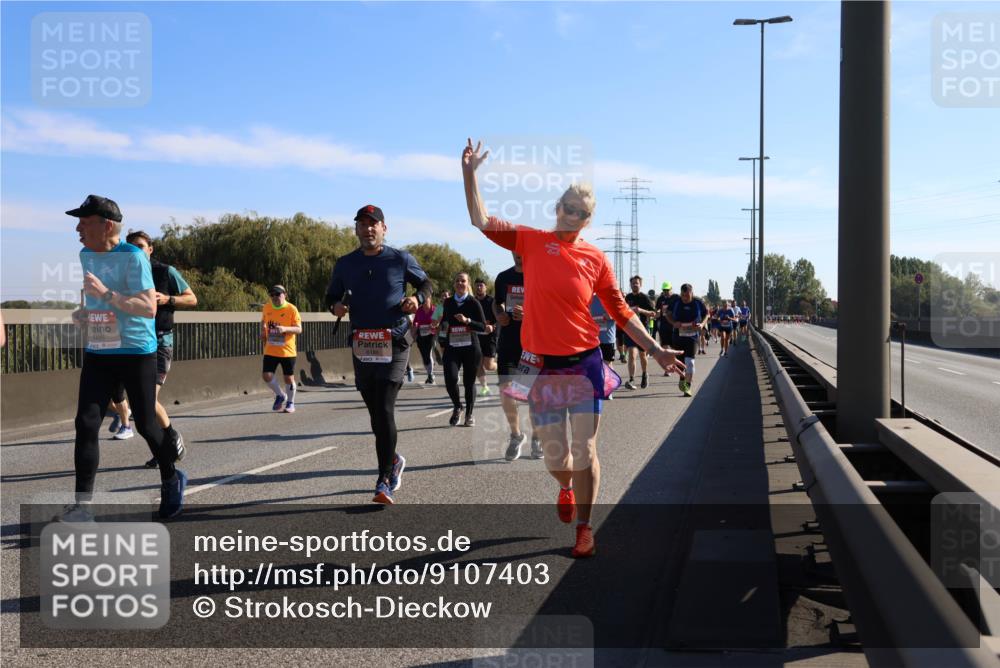03.10.2025 - Köhlbrandbrückenlauf Strokosch-Dieckow http://msf.ph/oto/9107403 03.10.2025 12:19:58 Position 3 6189 meine-sportfotos.de