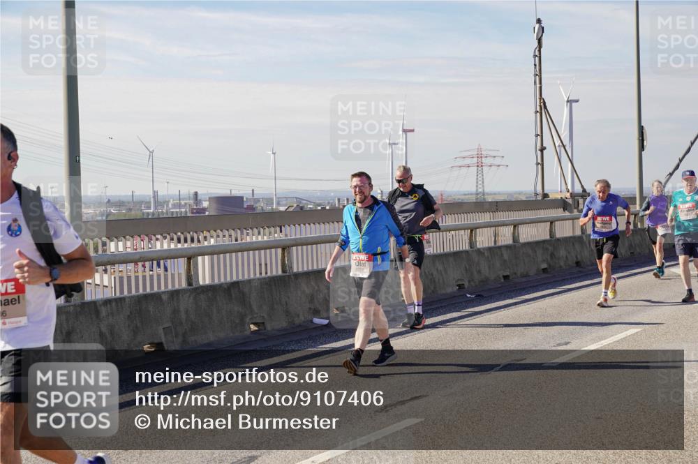 03.10.2025 - Köhlbrandbrückenlauf Michael Burmester http://msf.ph/oto/9107406 03.10.2025 12:50:40 Position 2 86, 6208 meine-sportfotos.de