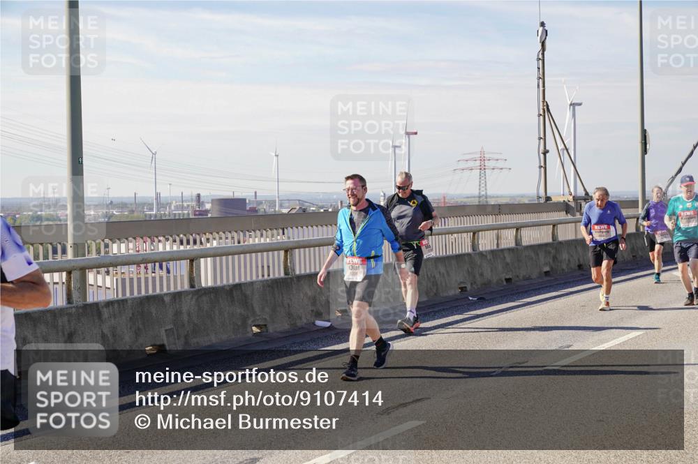 03.10.2025 - Köhlbrandbrückenlauf Michael Burmester http://msf.ph/oto/9107414 03.10.2025 12:50:40 Position 2  meine-sportfotos.de