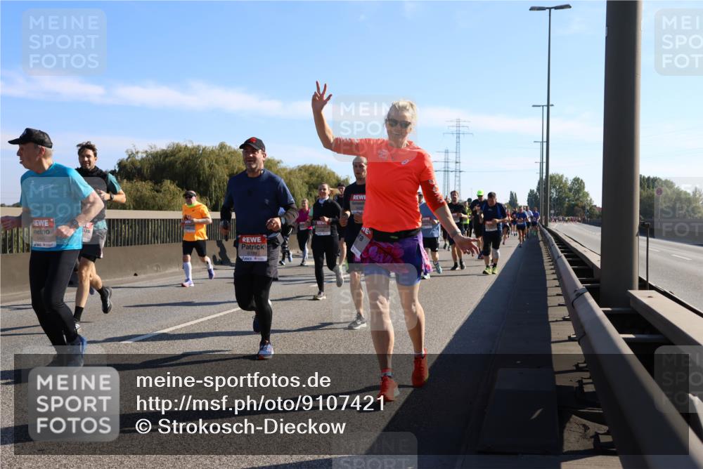 03.10.2025 - Köhlbrandbrückenlauf Strokosch-Dieckow http://msf.ph/oto/9107421 03.10.2025 12:19:58 Position 3 6485, 6189 meine-sportfotos.de