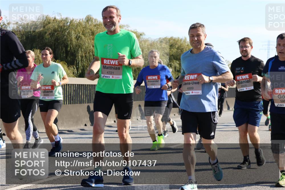 03.10.2025 - Köhlbrandbrückenlauf Strokosch-Dieckow http://msf.ph/oto/9107437 03.10.2025 12:20:01 Position 3 4629, 6589, 4721, 4353, 4889, 4825, 598 meine-sportfotos.de