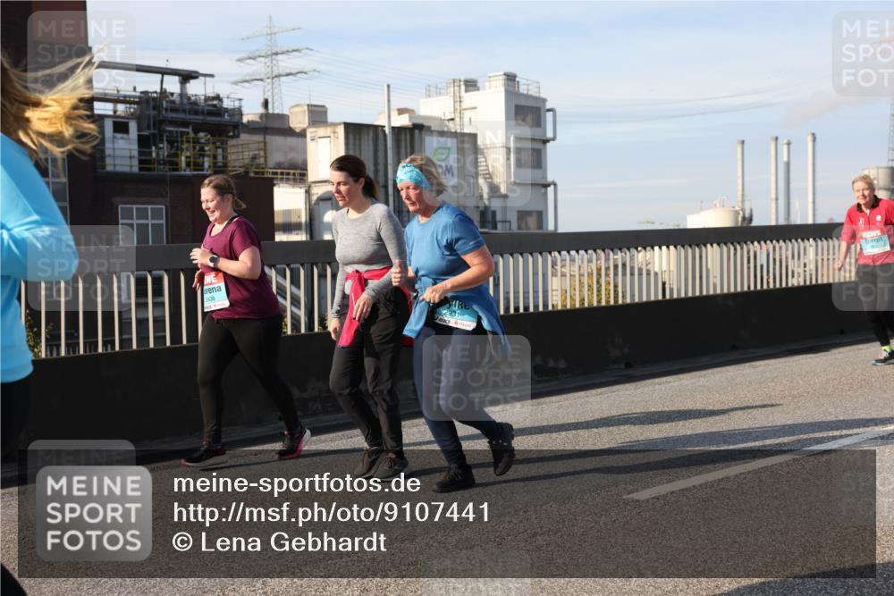 03.10.2025 - Köhlbrandbrückenlauf Lena Gebhardt http://msf.ph/oto/9107441 03.10.2025 10:13:39 Position 2  meine-sportfotos.de