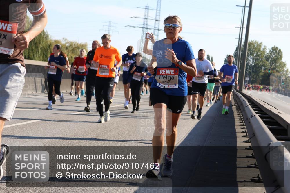 03.10.2025 - Köhlbrandbrückenlauf Strokosch-Dieckow http://msf.ph/oto/9107462 03.10.2025 12:20:06 Position 3 6267 meine-sportfotos.de
