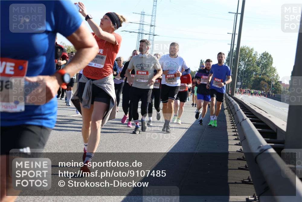 03.10.2025 - Köhlbrandbrückenlauf Strokosch-Dieckow http://msf.ph/oto/9107485 03.10.2025 12:20:08 Position 3 141, 6818 meine-sportfotos.de