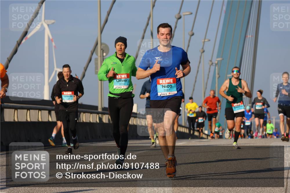 03.10.2025 - Köhlbrandbrückenlauf Strokosch-Dieckow http://msf.ph/oto/9107488 03.10.2025 09:37:12 Position 2 1010, 3181 meine-sportfotos.de
