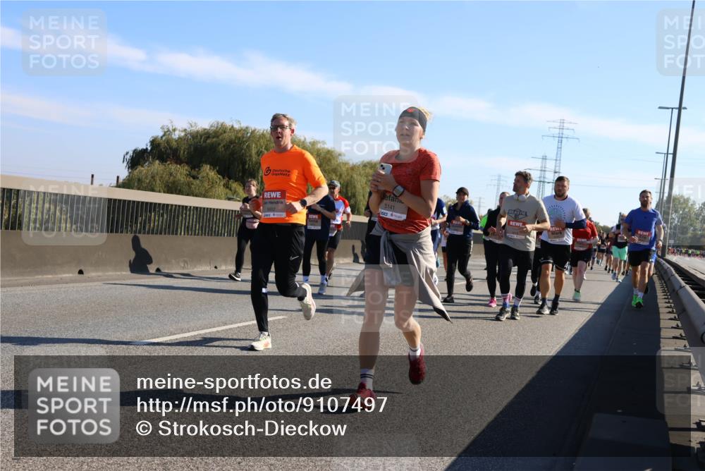 03.10.2025 - Köhlbrandbrückenlauf Strokosch-Dieckow http://msf.ph/oto/9107497 03.10.2025 12:20:09 Position 3 5141, 5852 meine-sportfotos.de