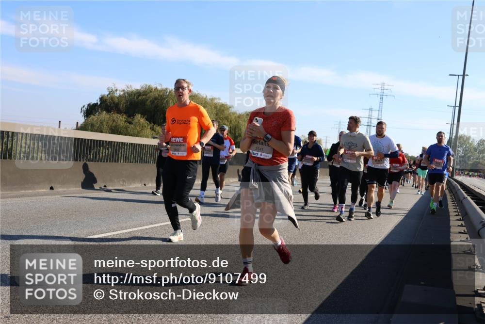 03.10.2025 - Köhlbrandbrückenlauf Strokosch-Dieckow http://msf.ph/oto/9107499 03.10.2025 12:20:09 Position 3 5141, 5852 meine-sportfotos.de