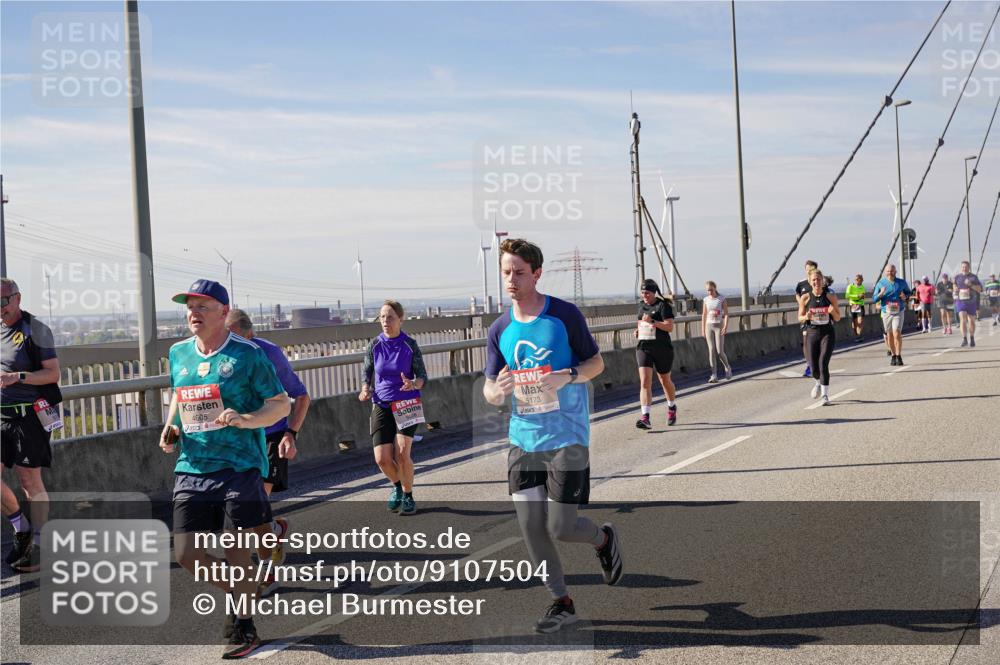 03.10.2025 - Köhlbrandbrückenlauf Michael Burmester http://msf.ph/oto/9107504 03.10.2025 12:50:45 Position 2 4605, 173 meine-sportfotos.de