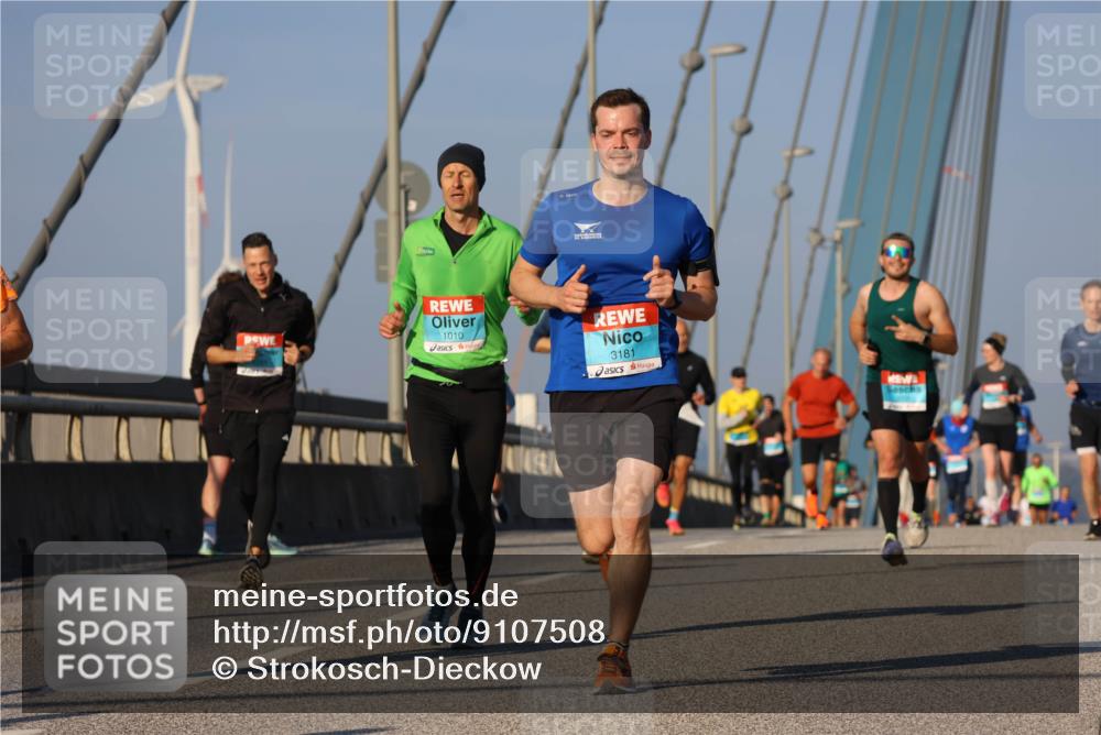 03.10.2025 - Köhlbrandbrückenlauf Strokosch-Dieckow http://msf.ph/oto/9107508 03.10.2025 09:37:13 Position 2 1010, 3181 meine-sportfotos.de