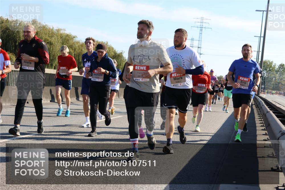 03.10.2025 - Köhlbrandbrückenlauf Strokosch-Dieckow http://msf.ph/oto/9107511 03.10.2025 12:20:10 Position 3 5107, 4964, 6818, 5261, 6497 meine-sportfotos.de