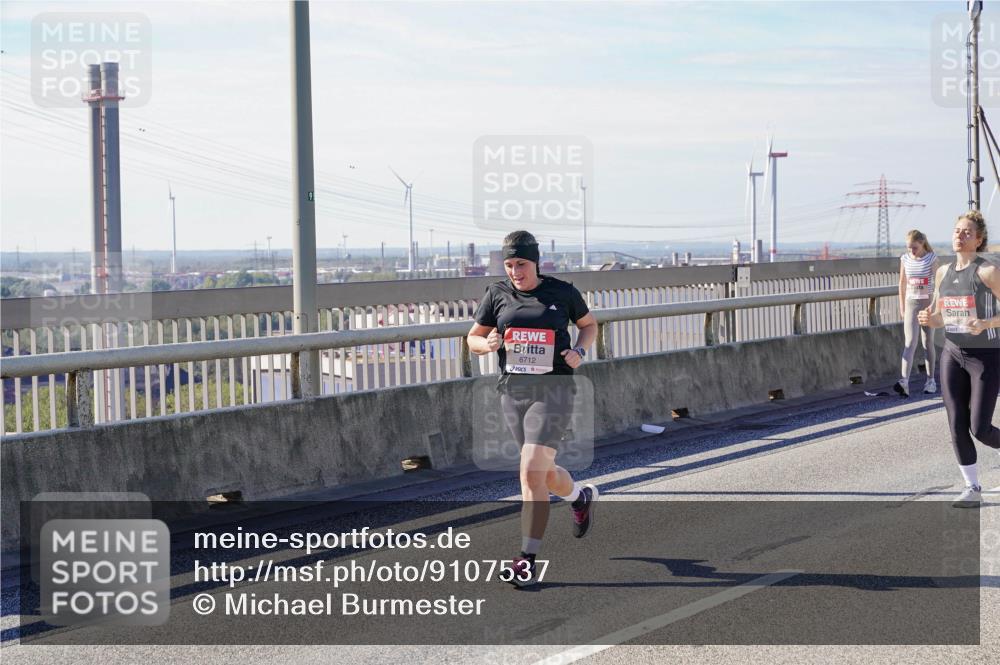 03.10.2025 - Köhlbrandbrückenlauf Michael Burmester http://msf.ph/oto/9107537 03.10.2025 12:50:47 Position 2 6712 meine-sportfotos.de