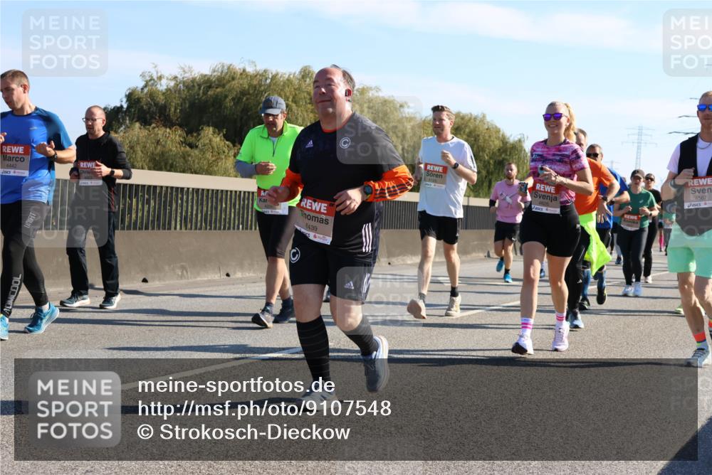 03.10.2025 - Köhlbrandbrückenlauf Strokosch-Dieckow http://msf.ph/oto/9107548 03.10.2025 12:20:15 Position 3 4442, 6439, 4626, 4567 meine-sportfotos.de