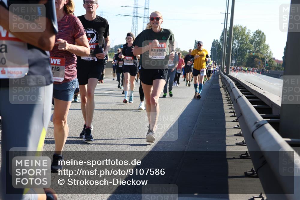 03.10.2025 - Köhlbrandbrückenlauf Strokosch-Dieckow http://msf.ph/oto/9107586 03.10.2025 12:20:20 Position 3 0, 7, 5137 meine-sportfotos.de