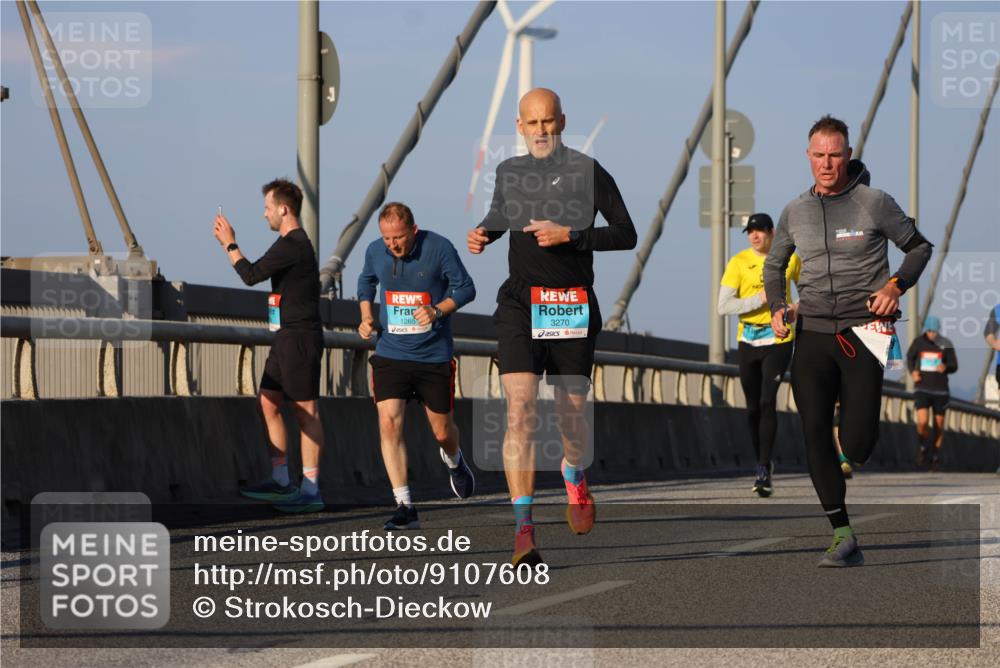 03.10.2025 - Köhlbrandbrückenlauf Strokosch-Dieckow http://msf.ph/oto/9107608 03.10.2025 09:37:22 Position 2 1265, 3270 meine-sportfotos.de