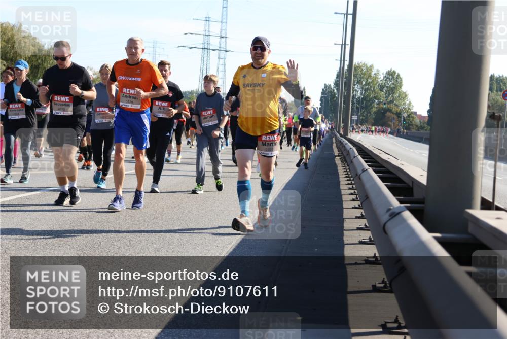 03.10.2025 - Köhlbrandbrückenlauf Strokosch-Dieckow http://msf.ph/oto/9107611 03.10.2025 12:20:25 Position 3 5128, 4670, 4602, 4434, 5983 meine-sportfotos.de