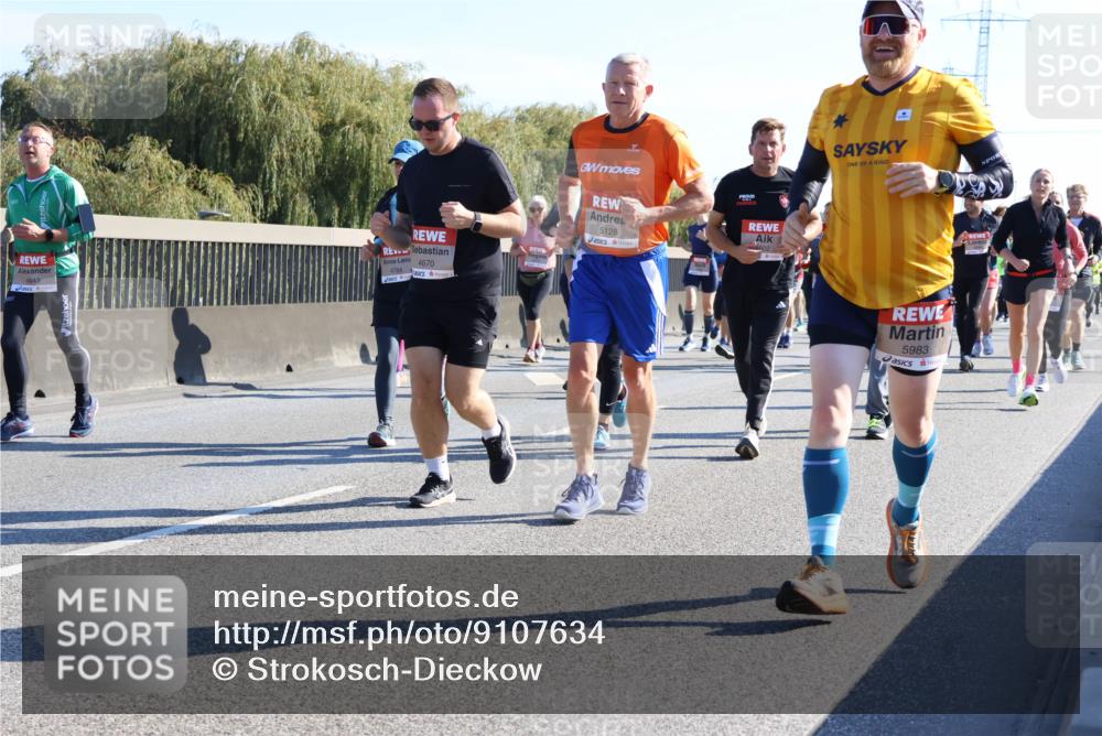 03.10.2025 - Köhlbrandbrückenlauf Strokosch-Dieckow http://msf.ph/oto/9107634 03.10.2025 12:20:26 Position 3 4843, 4670, 4784, 5128, 5983 meine-sportfotos.de