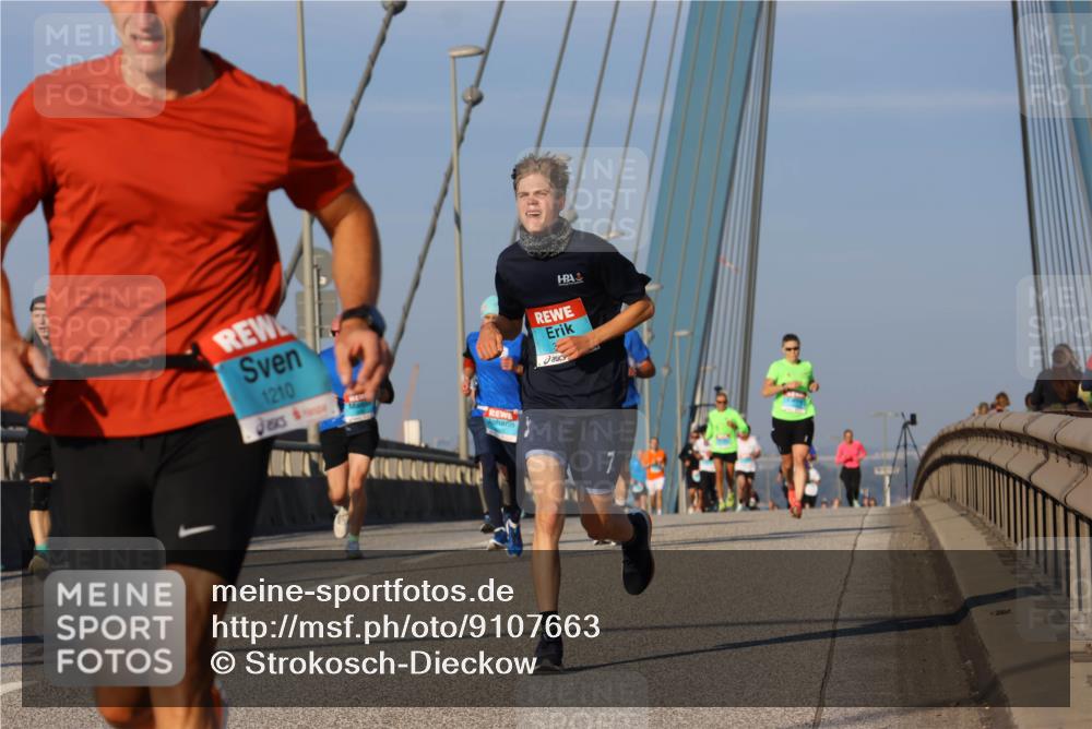 03.10.2025 - Köhlbrandbrückenlauf Strokosch-Dieckow http://msf.ph/oto/9107663 03.10.2025 09:37:28 Position 2 1210 meine-sportfotos.de