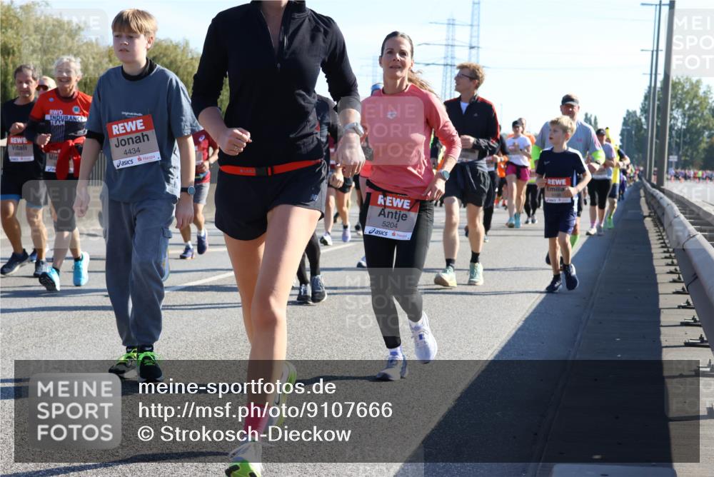 03.10.2025 - Köhlbrandbrückenlauf Strokosch-Dieckow http://msf.ph/oto/9107666 03.10.2025 12:20:30 Position 3 4434, 5204 meine-sportfotos.de