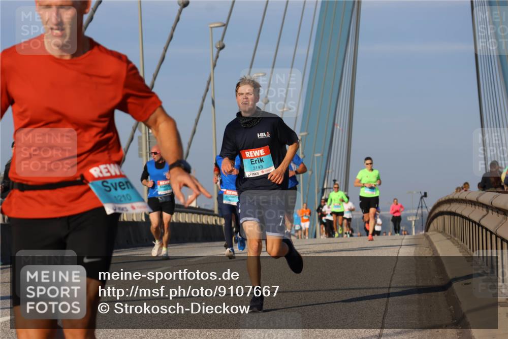 03.10.2025 - Köhlbrandbrückenlauf Strokosch-Dieckow http://msf.ph/oto/9107667 03.10.2025 09:37:28 Position 2 1210, 3143 meine-sportfotos.de