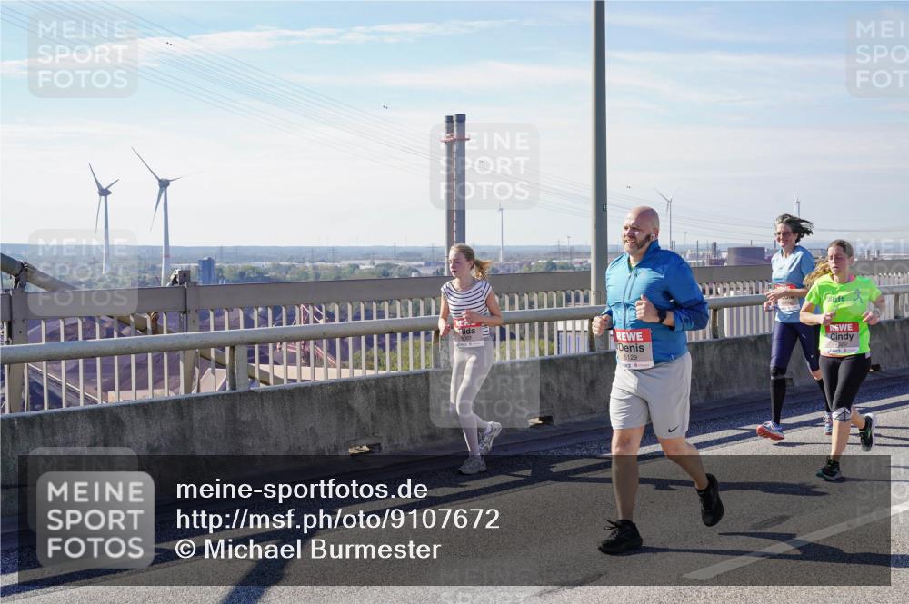 03.10.2025 - Köhlbrandbrückenlauf Michael Burmester http://msf.ph/oto/9107672 03.10.2025 12:50:53 Position 2 5129 meine-sportfotos.de
