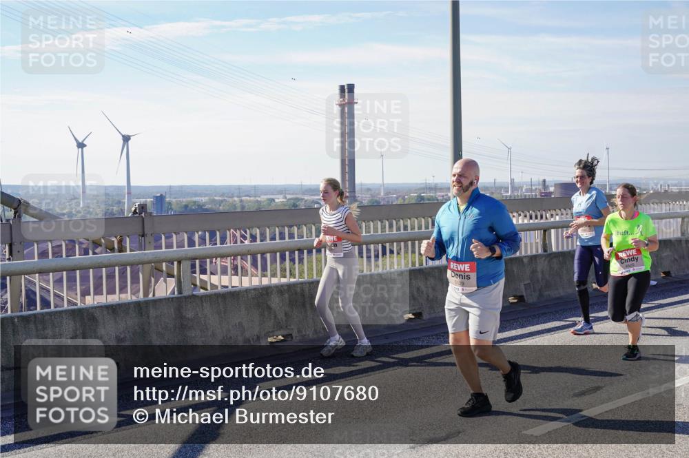 03.10.2025 - Köhlbrandbrückenlauf Michael Burmester http://msf.ph/oto/9107680 03.10.2025 12:50:53 Position 2 5129, 4620 meine-sportfotos.de