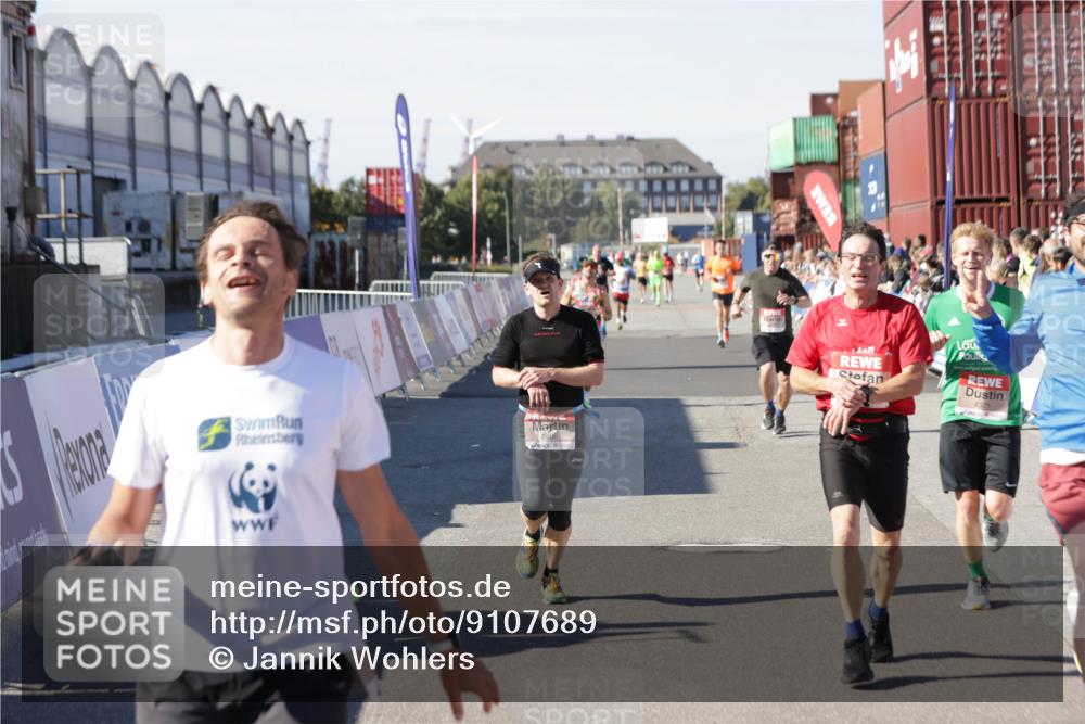 03.10.2025 - Köhlbrandbrückenlauf Jannik Wohlers http://msf.ph/oto/9107689 03.10.2025 12:59:18 Ziel 4108, 4164, 4226, 4371, 4441, 4940, 5967, 6036, 6154, 6390, 6391, 6478, 6484, 6493, 6609 meine-sportfotos.de