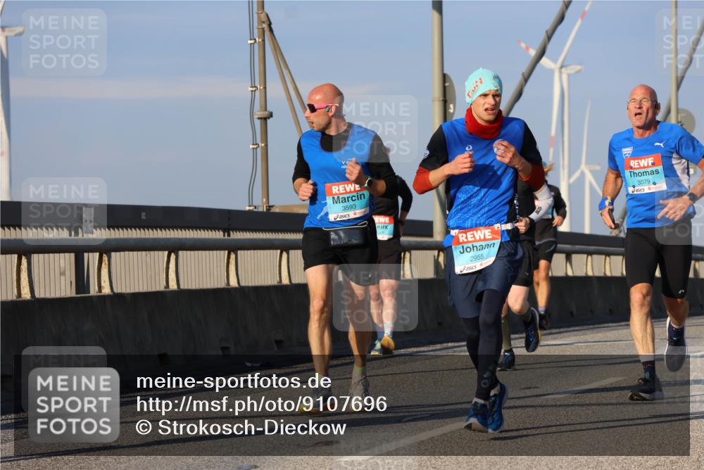 03.10.2025 - Köhlbrandbrückenlauf Strokosch-Dieckow http://msf.ph/oto/9107696 03.10.2025 09:37:33 Position 2 3593, 2955, 3079 meine-sportfotos.de
