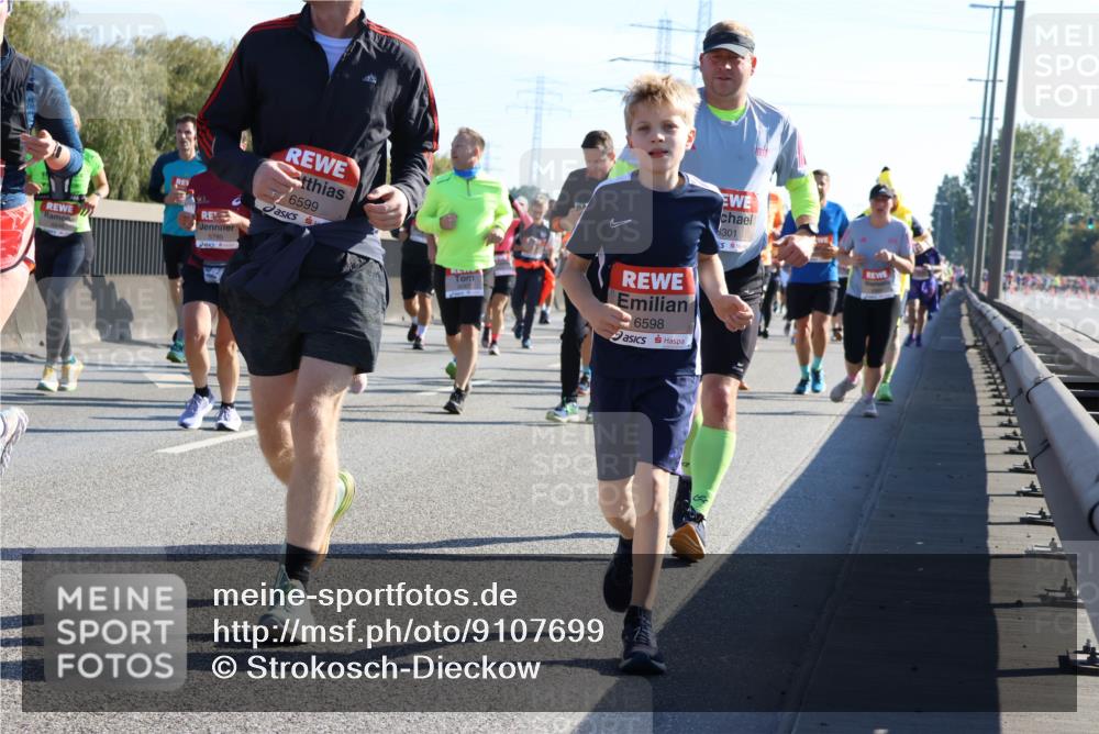 03.10.2025 - Köhlbrandbrückenlauf Strokosch-Dieckow http://msf.ph/oto/9107699 03.10.2025 12:20:32 Position 3 5780, 6599, 6598, 5301 meine-sportfotos.de