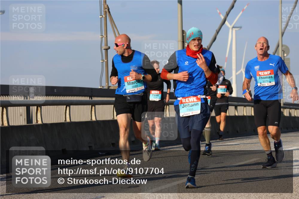 03.10.2025 - Köhlbrandbrückenlauf Strokosch-Dieckow http://msf.ph/oto/9107704 03.10.2025 09:37:33 Position 2 3593, 2955, 3079 meine-sportfotos.de