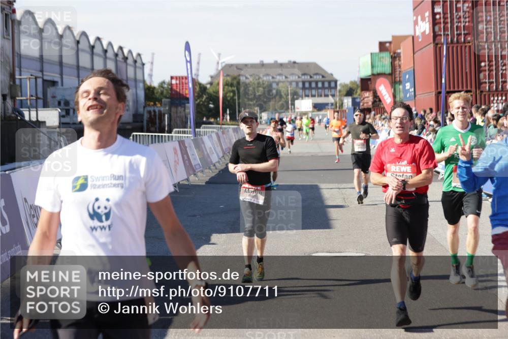 03.10.2025 - Köhlbrandbrückenlauf Jannik Wohlers http://msf.ph/oto/9107711 03.10.2025 12:59:18 Ziel 4108, 4164, 4226, 4371, 4441, 4940, 5967, 6036, 6154, 6390, 6391, 6478, 6484, 6493, 6609 meine-sportfotos.de