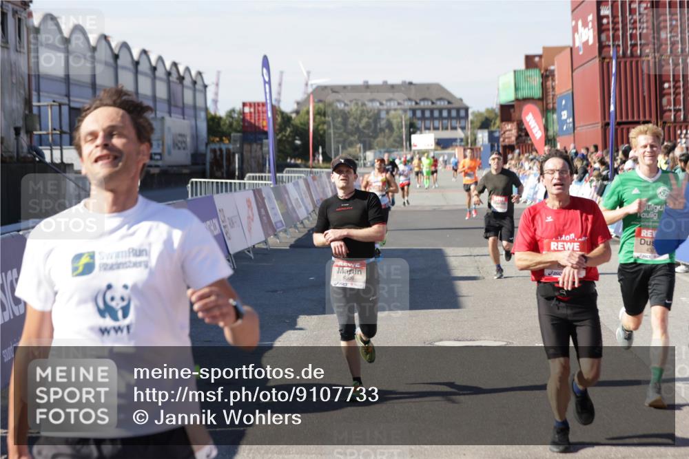 03.10.2025 - Köhlbrandbrückenlauf Jannik Wohlers http://msf.ph/oto/9107733 03.10.2025 12:59:19 Ziel 4108, 4164, 4226, 4371, 4441, 4940, 5967, 6036, 6154, 6390, 6391, 6478, 6484, 6493, 6609 meine-sportfotos.de