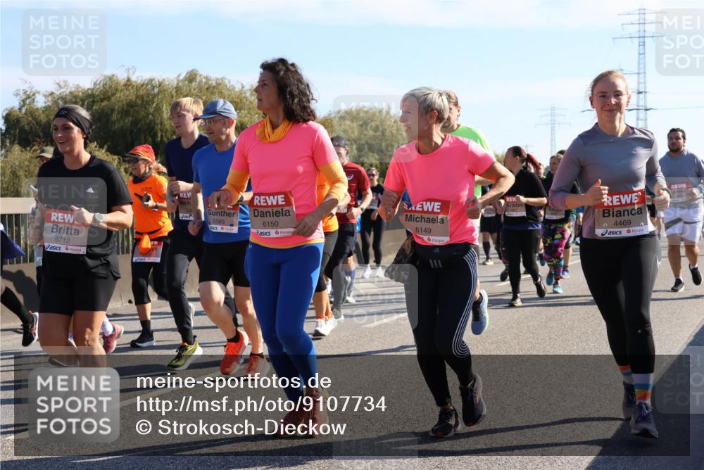 03.10.2025 - Köhlbrandbrückenlauf Strokosch-Dieckow http://msf.ph/oto/9107734 03.10.2025 12:20:42 Position 3 6712, 6150, 5385, 6149, 4469 meine-sportfotos.de