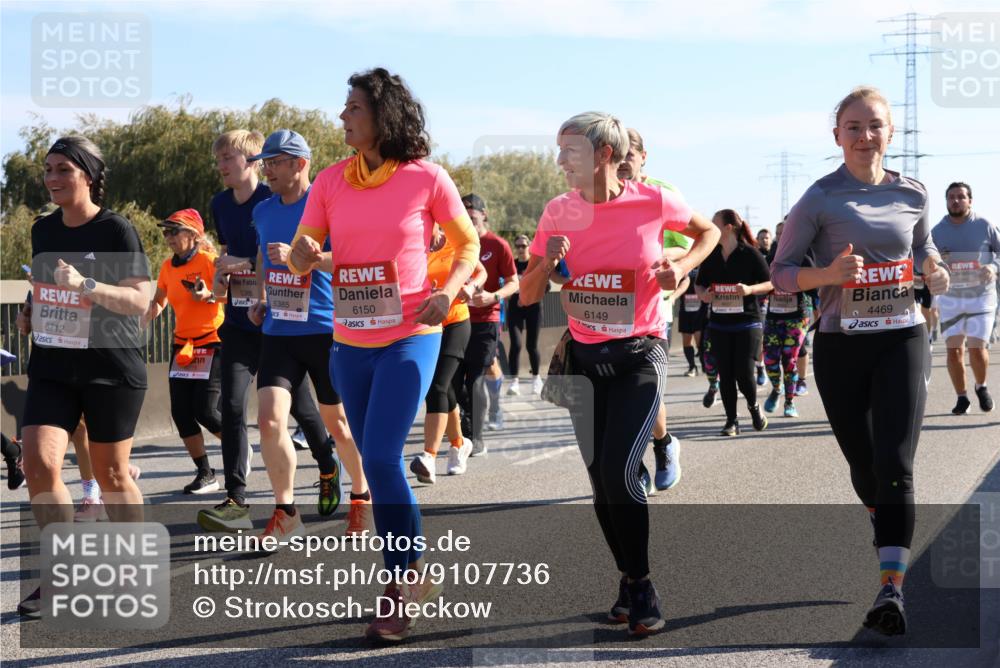 03.10.2025 - Köhlbrandbrückenlauf Strokosch-Dieckow http://msf.ph/oto/9107736 03.10.2025 12:20:42 Position 3 6712, 5386, 5385, 6150, 6149, 4469 meine-sportfotos.de