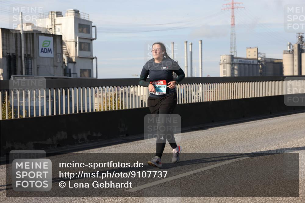 03.10.2025 - Köhlbrandbrückenlauf Lena Gebhardt http://msf.ph/oto/9107737 03.10.2025 10:13:50 Position 2  meine-sportfotos.de