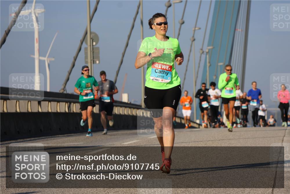 03.10.2025 - Köhlbrandbrückenlauf Strokosch-Dieckow http://msf.ph/oto/9107745 03.10.2025 09:37:37 Position 2 2819 meine-sportfotos.de
